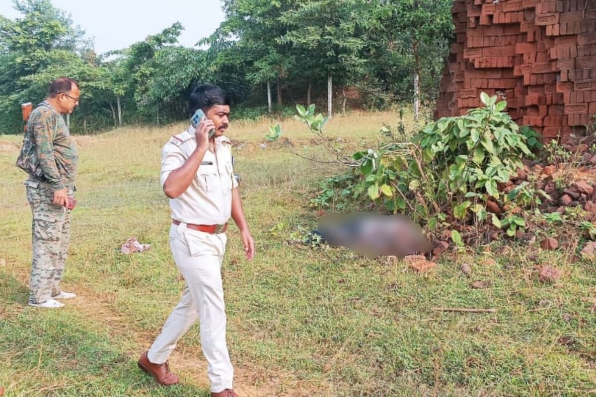 दुमका : लेन-देन के विवाद में व्यवसायी की पत्थर से कूच कर निर्मम हत्या, जांच में जुटी पुलिस