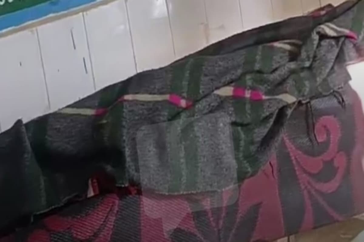 झारखंड : शराब पीकर हल्ला कर रहा था बुजुर्ग, ग्रामीणों ने कर दी पीट-पीटकर हत्या