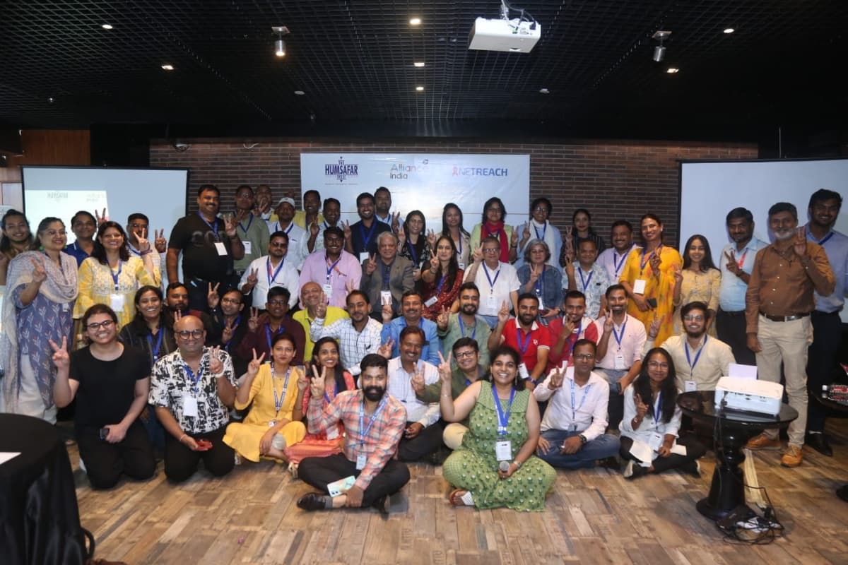 'LGBTQ समुदाय को महज लैंगिकता के धरातल पर न तौलें मीडिया, इनके हित में उठनी चाहिए पत्रकारों की कलम की आवाज'