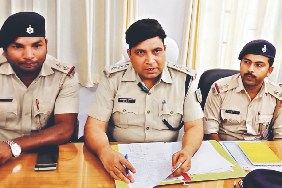 PHOTOS: झारखंड आदिवासी महोत्सव में लोक नृत्यों से सजी शाम, देखें खूबसूरत तस्वीरें