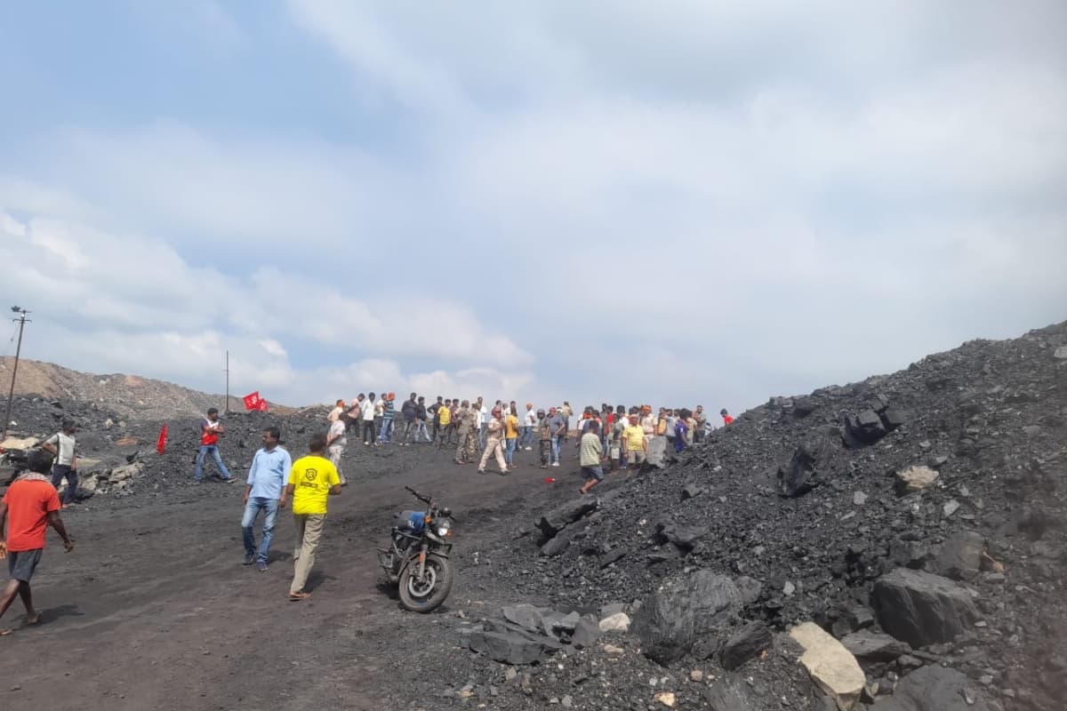 Dhanbad News: भौंरा में पूर्णिमा-रागिनी समर्थकों में भिड़ंत, पूर्व पार्षद समेत दो घायल, जानें पूरा मामला