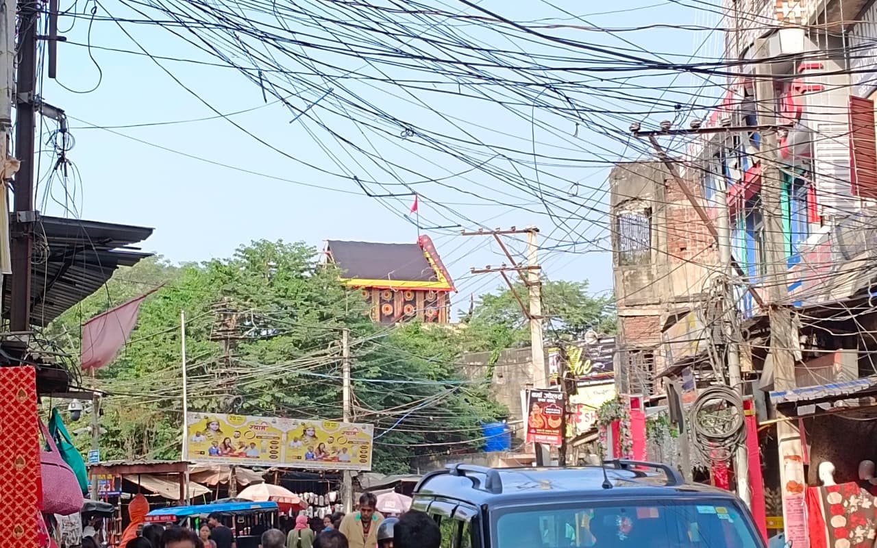 धनबाद में बैसाखी के सहारे आपदा प्रबंधन विभाग, जानें पूरा मामला