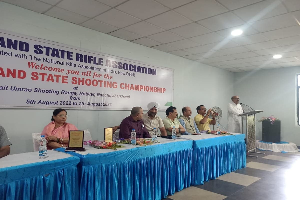 Jharkhand State Shooting Championship: झारखंड के स्पीकर रबींद्र नाथ महतो ने की निशानेबाजों की हौसला अफजाई