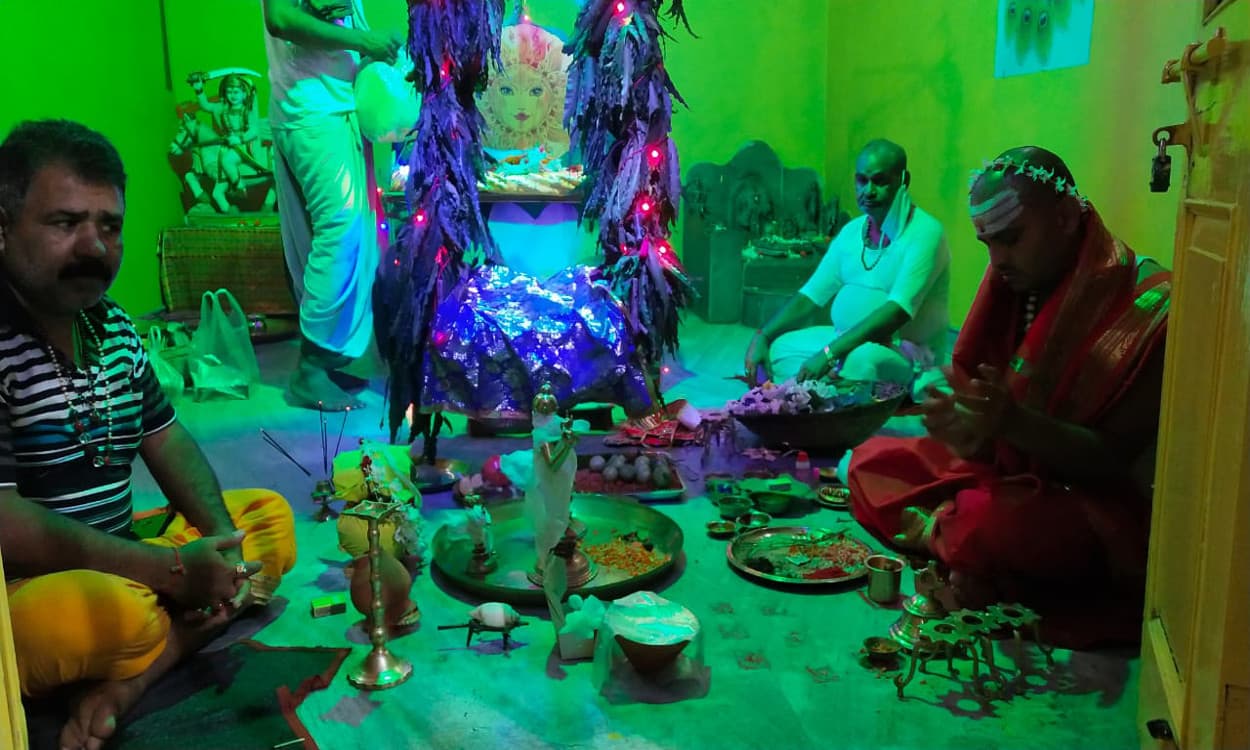 Sawan 2020 : बाबा मंदिर में एकादशी पर 5 दिवसीय झूला उत्सव शुरू, भोलेनाथ की भी हुई आराधना