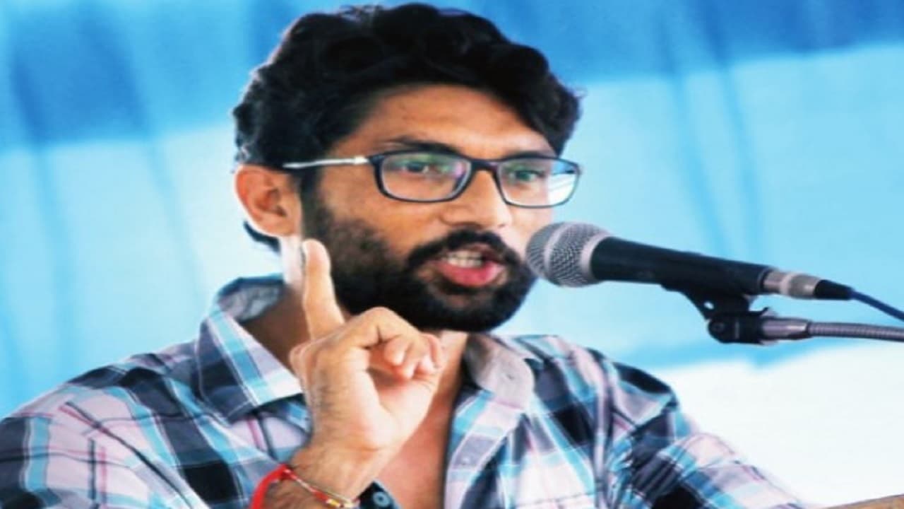 Gujarat Election 2022: जानिए वडगाम से विधायक जिग्नेश मेवाणी गुजरात की राजनीति में क्यों है खास?