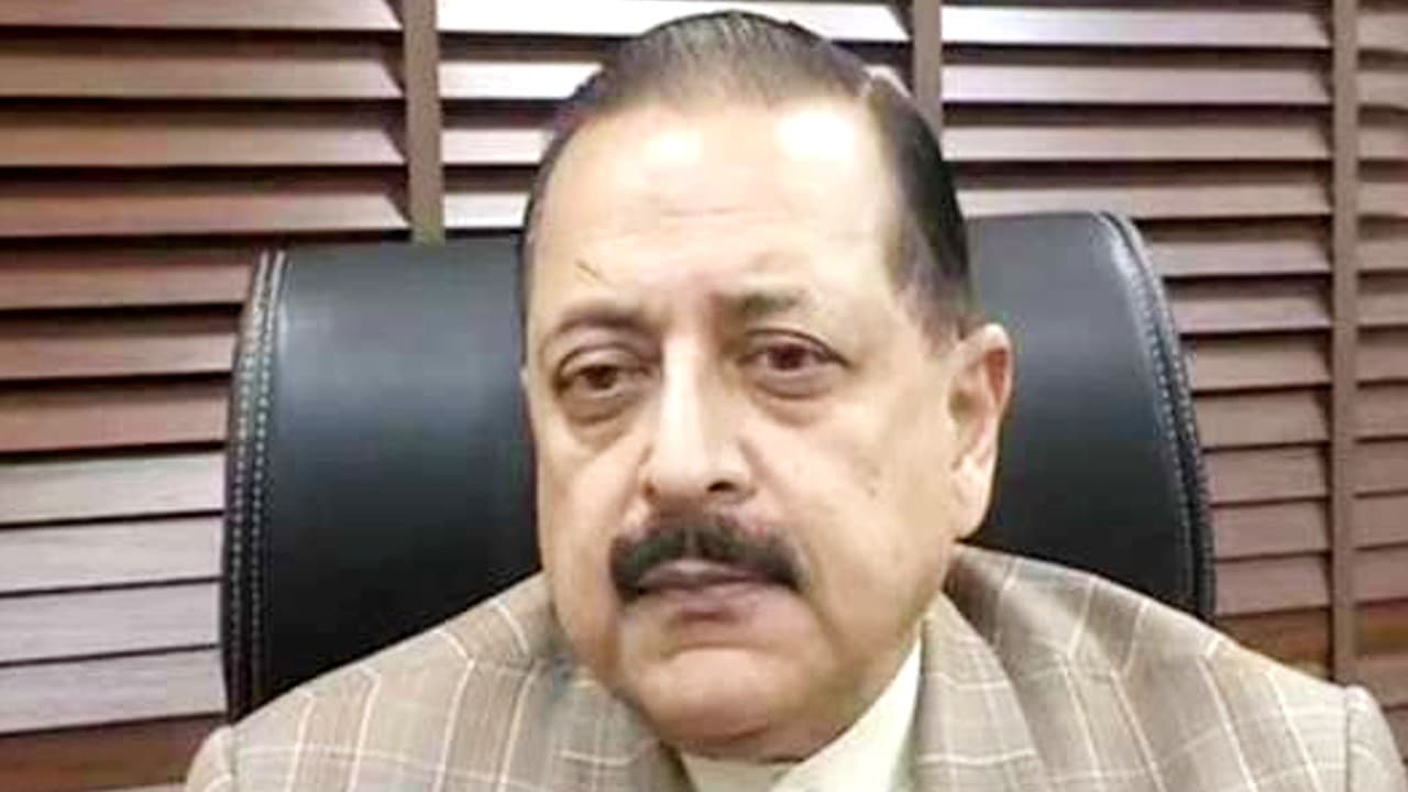 UPS SCHEME: यूनिफाइड पेंशन स्कीम के तहत सरकारी कर्मचारियों को ग्रेच्युटी का मिलेगा लाभ 