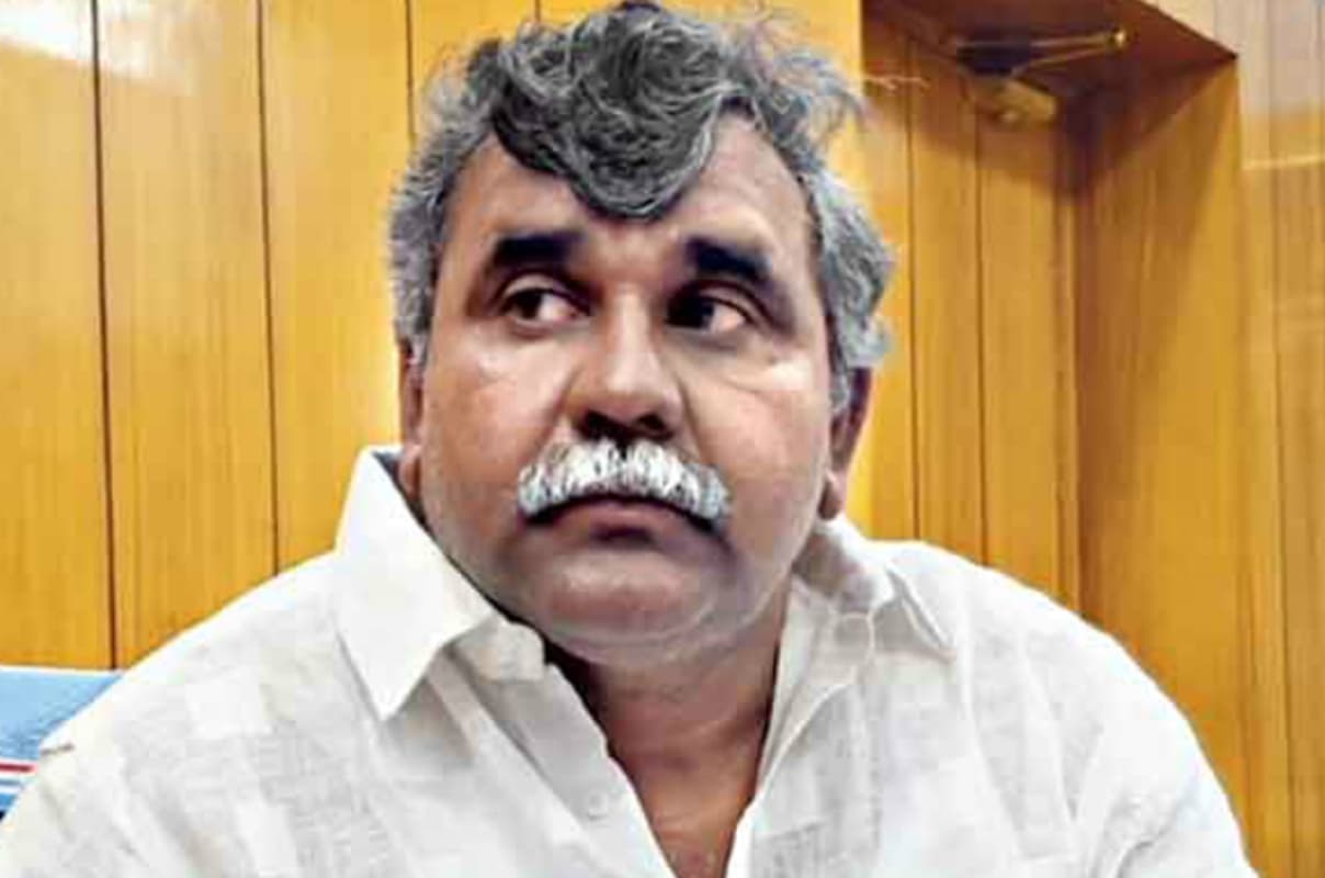 मुख्यमंत्री की बैठक से पहले आसनसोल की राजनीति में भूचाल, जितेंद्र तिवारी ने समर्थकों के साथ दिया इस्तीफा