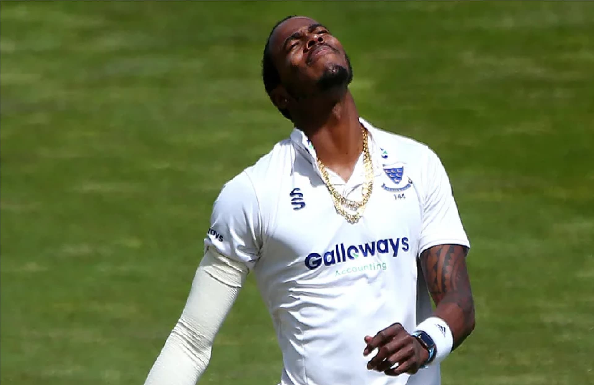 ENG vs NZ : न्यूजीलैंड के खिलाफ सीरीज से पहले इंग्लैंड को बड़ा झटका, बाहर हुआ यह खतरनाक तेज गेंदबाज ENG vs NZ : न्यूजीलैंड के खिलाफ सीरीज से पहले इंग्लैंड को बड़ा झटका, बाहर हुआ यह खतरनाक तेज गेंदबाज