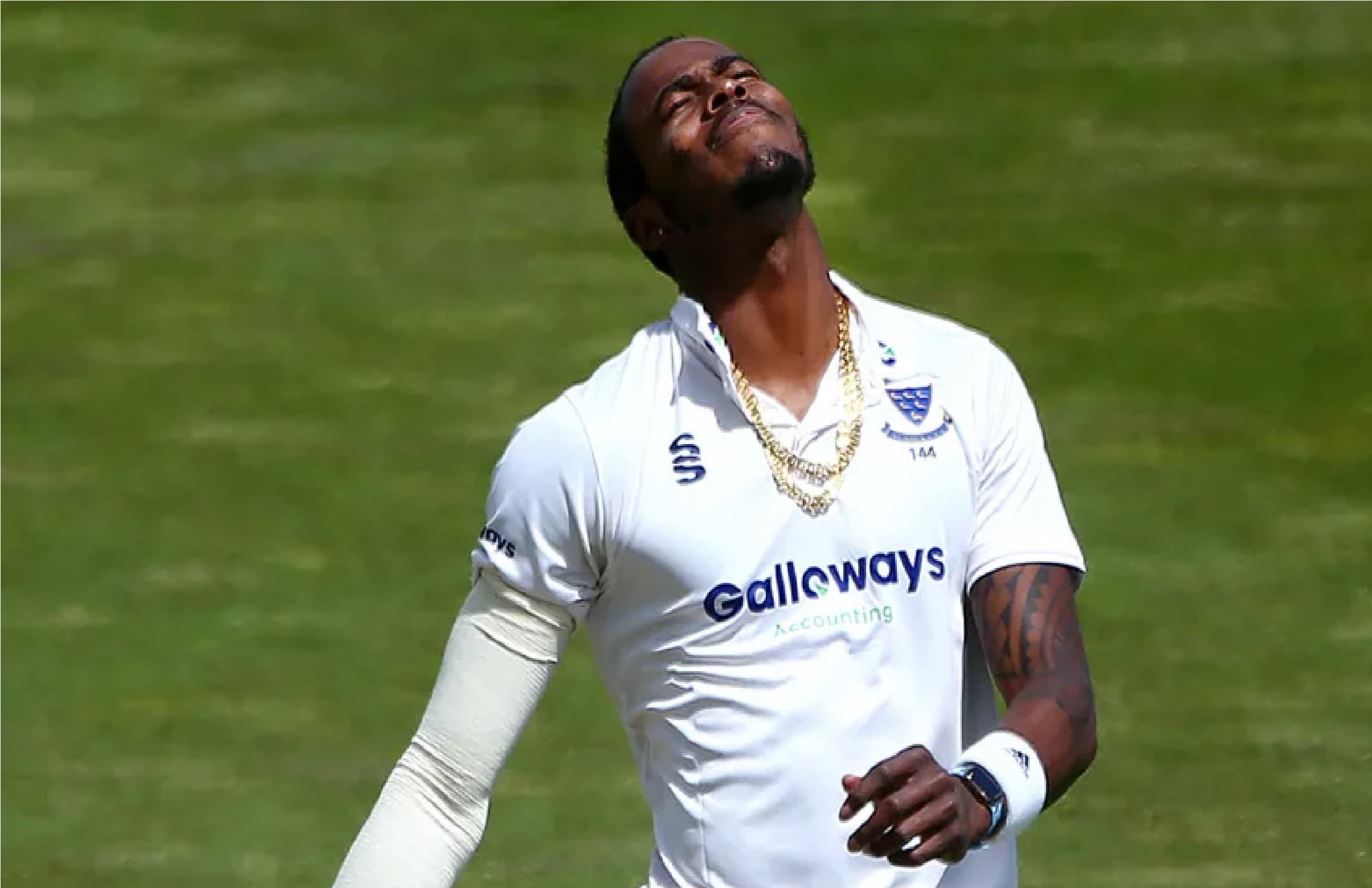 ENG vs NZ : न्यूजीलैंड के खिलाफ सीरीज से पहले इंग्लैंड को बड़ा झटका, बाहर हुआ यह खतरनाक तेज गेंदबाज