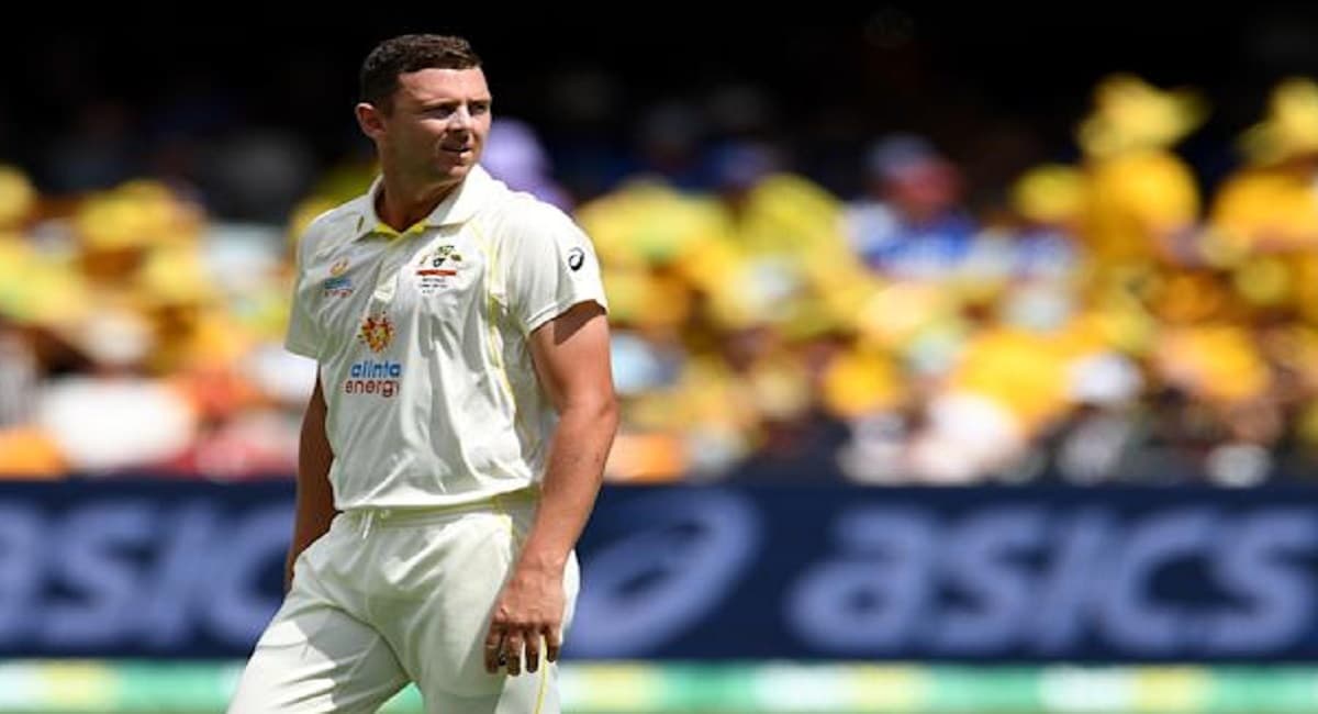 Australia vs England Ashes: ऑस्ट्रेलिया को बड़ा झटका, तेज गेंदबाज जोश हेजलवुड दूसरे टेस्ट से बाहर