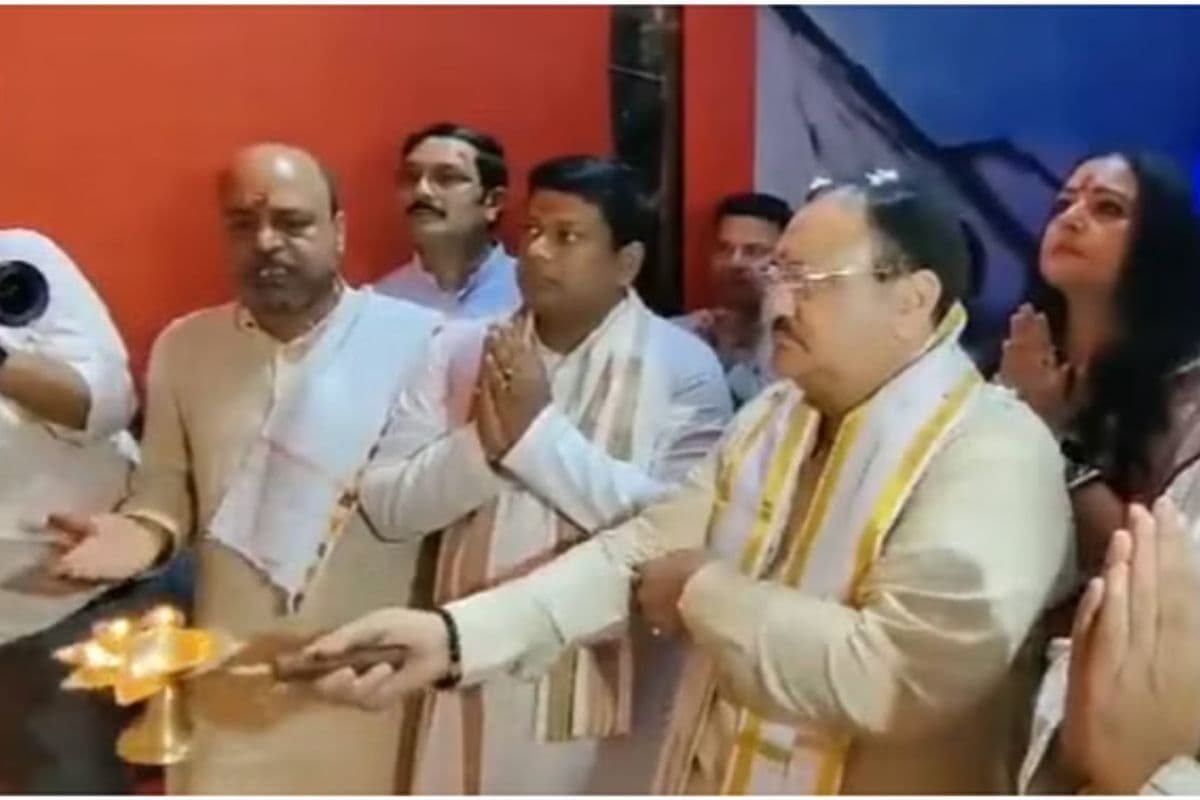 भाजपा अध्यक्ष जे. पी. नड्डा ने कहा,मां दुर्गा से प्रार्थना करूंगा कि बंगाल में आसुरी शक्तियां पराजित हों