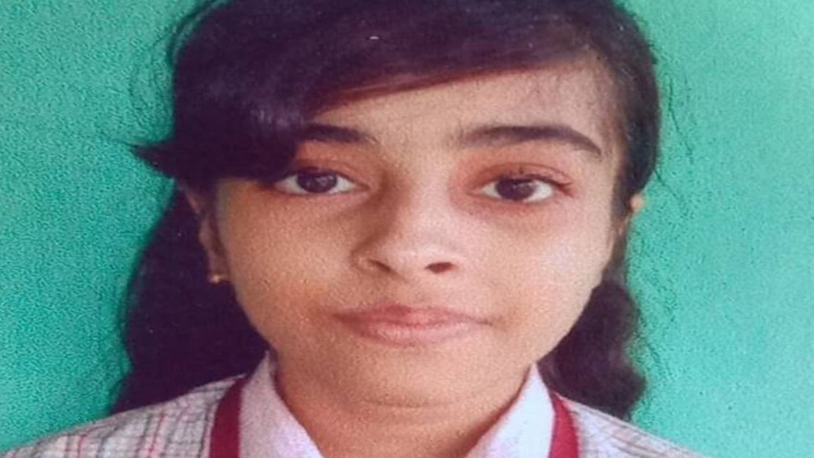 Assam News : शार्ट्स पहनकर परीक्षा केंद्र पहुंची छात्रा को नियंत्रक ने रोका, पर्दा लगाकर कहा- अब दो एग्जाम