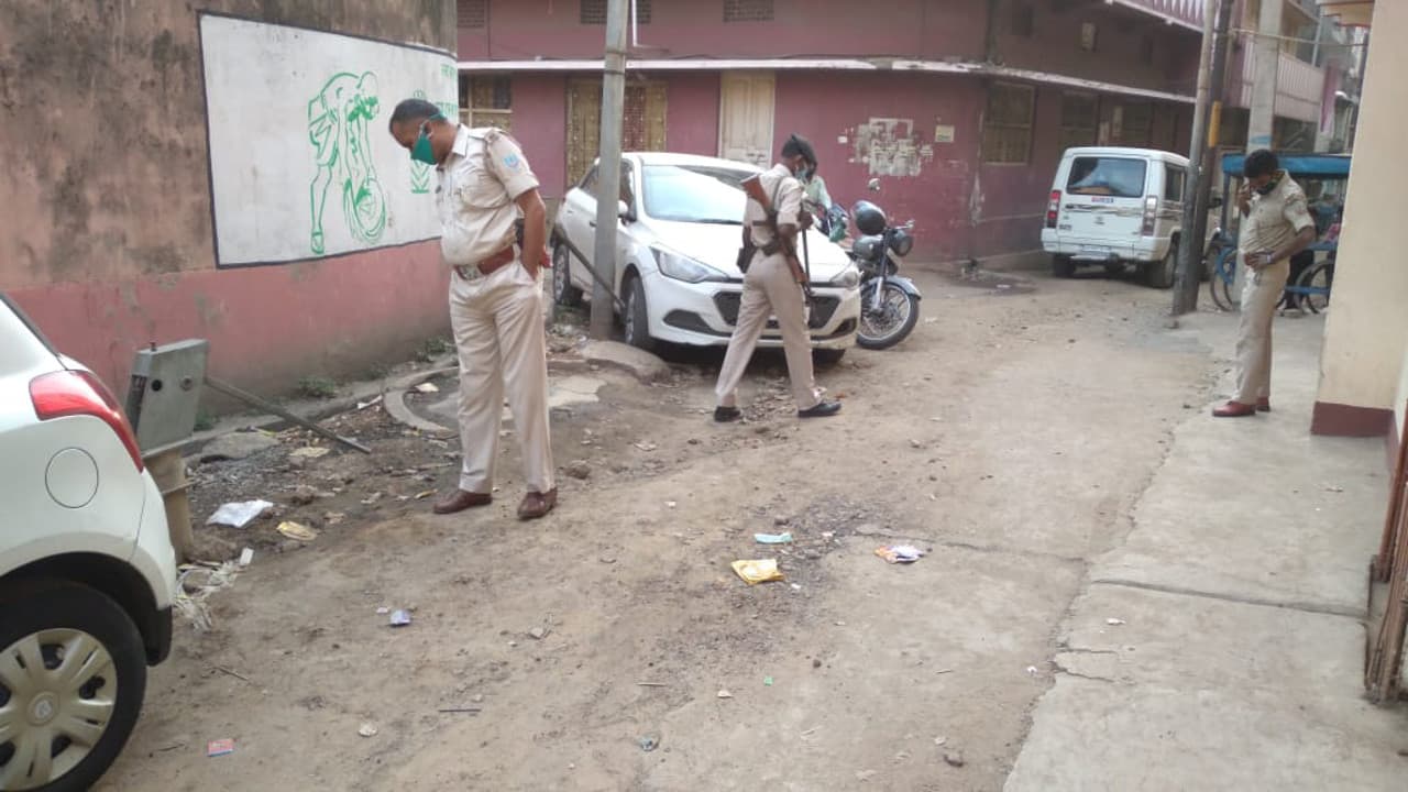 Jharkhand Crime News : जमशेदपुर के जुगसलाई में घर से बुला कर युवक पर दिन-दहाड़े की फायरिंग, जांघ में लगी गोली