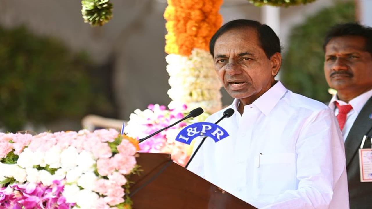 तेलंगाना राष्ट्रीय एकता दिवस पर केसीआर ने लगाया आरोप, बोले - धार्मिक कट्टरता देश को कर देगी बर्बाद