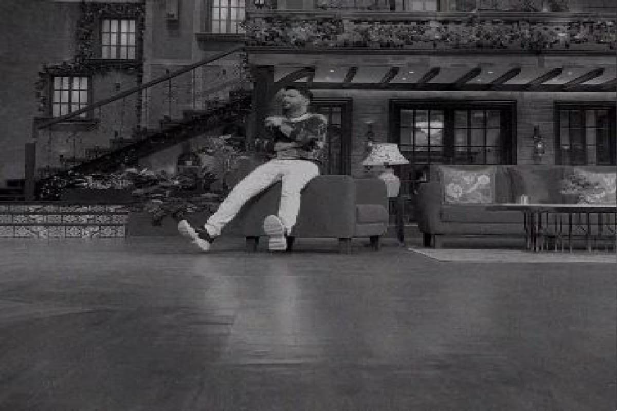 The Kapil Sharma Show के सेट पर कुछ इस तरह टाइमपास करते हैं कॉमेडियन, VIDEO देख फैंस बोले- वाह पाजी...