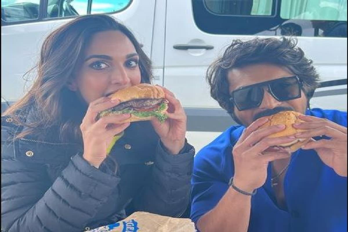 Ram Charan को कितना पसंद है जंक फूड खाना, कियारा आडवाणी के पोस्ट से हुआ खुलासा, PHOTOS