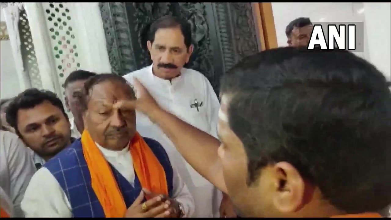 Karnataka: विवादों में फंसे ईश्वरप्पा ने CM बोम्मई को सौंपा इस्तीफा, ठेकेदार की आत्महत्या में आया था नाम