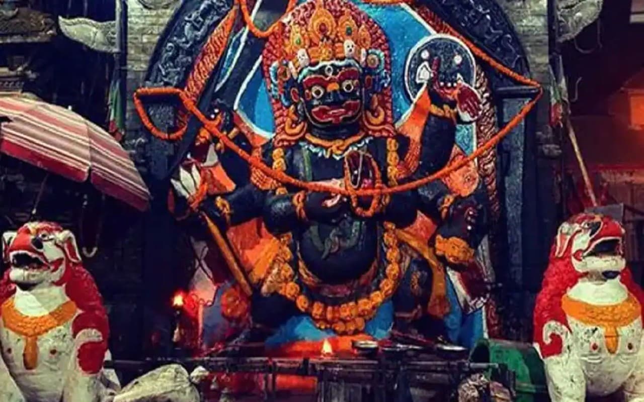 Kaal Bhairav Jayanti 2022: काल भैरव जयंती आज पूजा विधि, शुभ मुहूर्त,मंत्र और महत्व जानें