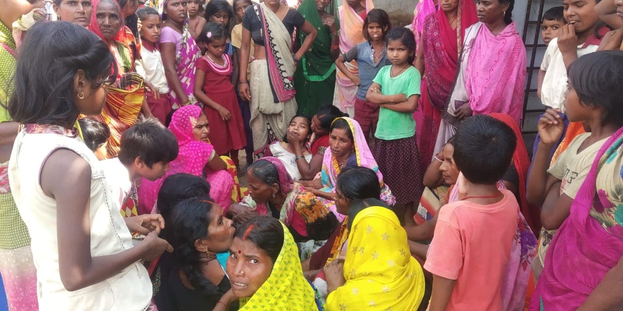 शौचालय के टंकी की जहरीली गैस से गढ़वा में एक ही परिवार के तीन सदस्य समेत 4 लोगों की मौत