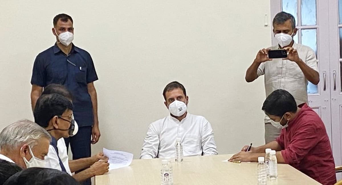 JNU छात्र संघ के पूर्व अध्यक्ष कन्हैया कुमार और जिग्नेश मेवाणी लगायेंगे कांग्रेस की नैया पार?