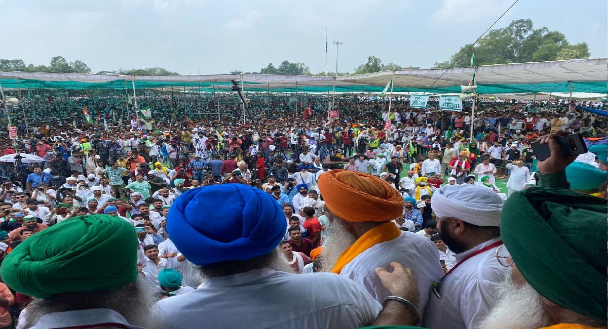 Kisan Mahapanchayat: करनाल में मिनी सचिवालय किसानों ने किया घेराव