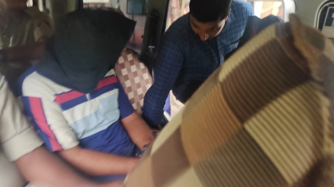 Karnataka: कर्नाटक में ISIS से जुड़े 3 संदिग्ध आतंकी गिरफ्तार, विस्फोट की बना रहे थे योजना