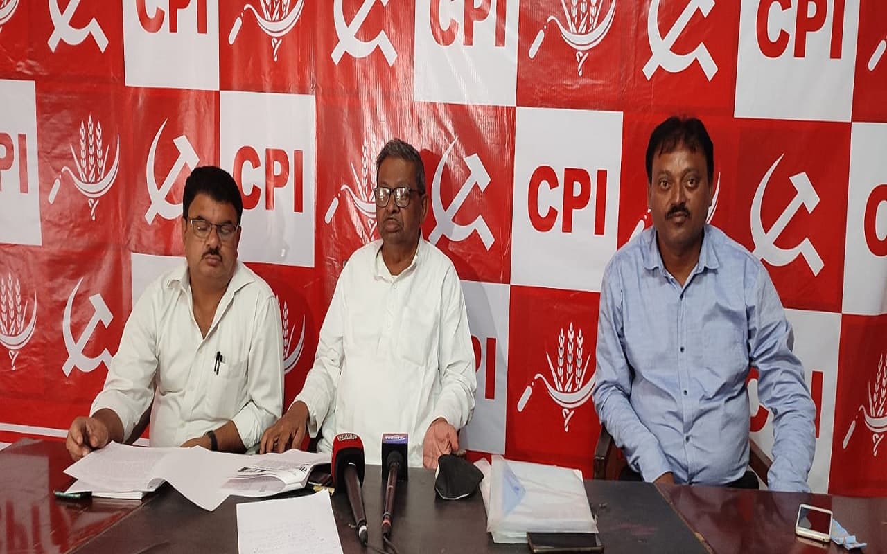 कर्नाटक में कांग्रेस की जीत से झारखंड के सत्ताधारी दल गदगद, क्या बोले CM हेमंत सोरेन, CPI और राजद के नेता? कर्नाटक में कांग्रेस की जीत से झारखंड के सत्ताधारी दल गदगद, क्या बोले CM हेमंत सोरेन, CPI और राजद के नेता?
