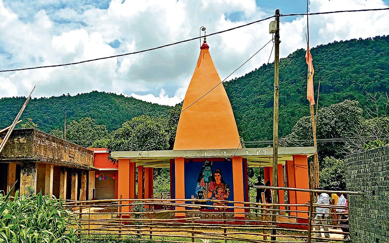 PHOTOS: चार जुलाई से सावन शुरू, यहां पढ़ें कोल्हान के शिव मंदिर की पूरी डिटेल्स