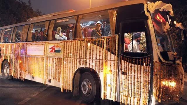 Varanasi: काशी विश्वनाथ से पशुपतिनाथ के सीधे दर्शन को जल्द बहाल होगी भारत-नेपाल बस सेवा, जानें रूट और किराया