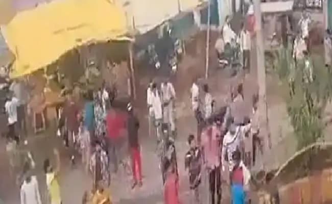 छत्तीसगढ़ में झंडा विवाद: कवर्धा में धारा 144 लागू, वीडियो फुटेज के आधार पर 4 दर्जन से ज्यादा गिरफ्तार