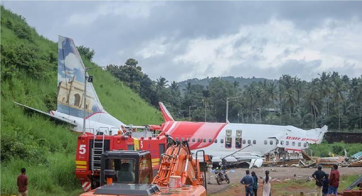 केरल विमान हादसे की भावुक कहानियां : कोई बनने वाला था दूल्हा, तो किसी के घर गुंजने वाली थी किलकारियां...
