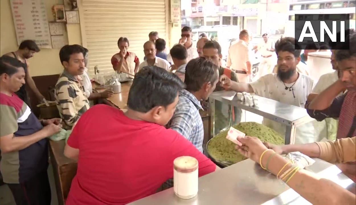 खरगोन में पुलिस की कड़ी सुरक्षा में मनाए जा रहे ईद और अक्षय तृतीया, सीसीटीवी व ड्रोन से हो रही निगरानी