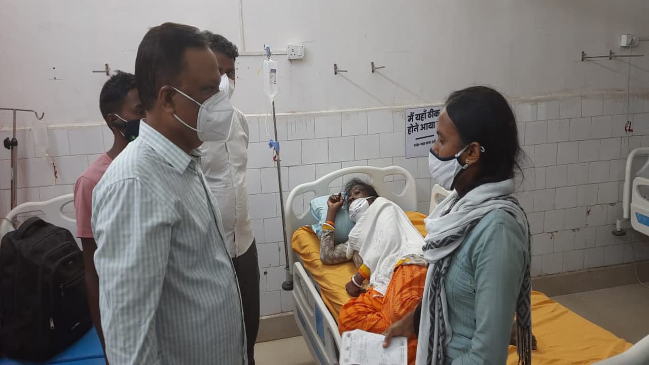 खूंटी के 3 अलग- अलग क्षेत्रों में हुई सड़क दुर्घटना, 5 लोग घायल, 2 को किया रिम्स रेफर