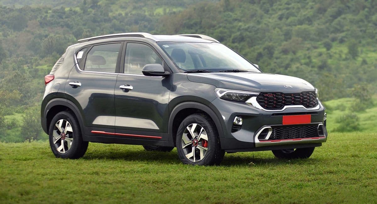 Kia Sonet SUV की सेल सालभर में एक लाख के पार, इतनी पॉपुलर क्यों हो रही यह कार?