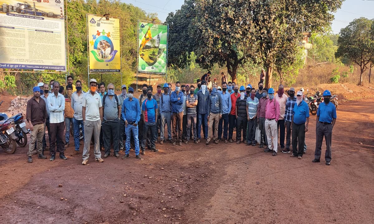 सेल की किरीबुरु खदान में 20 घंटे उत्पादन रहा ठप, आश्वासन के बाद काम पर लौटे वर्कर्स, 2 कर्मियों का सस्पेंशन मामला पकड़ा था तूल