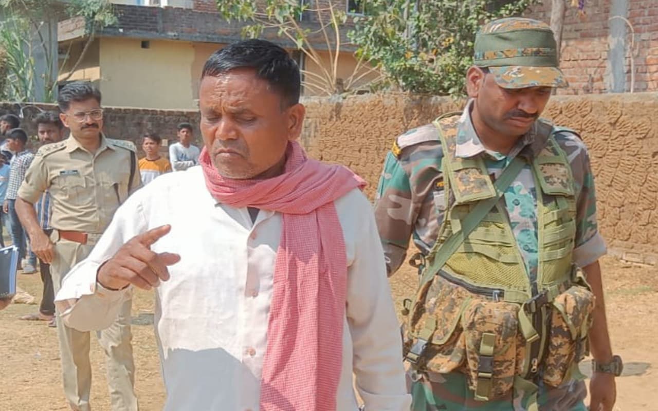 Jharkhand Crime News: कोडरमा में गला रेतकर दूसरी पत्नी की हत्या, आरोपी पति गिरफ्तार