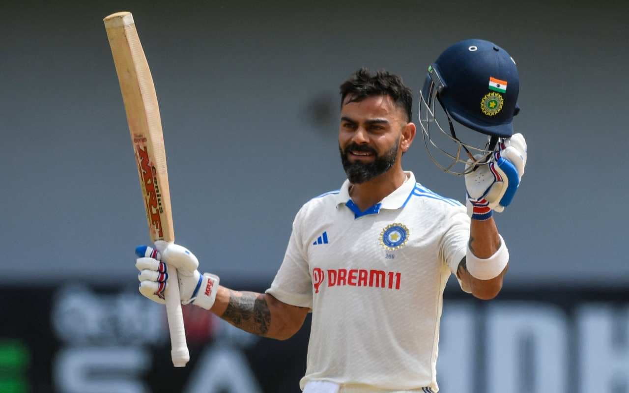 World Cup में विराट कोहली का समर्थन करने भारत आए अमेरिकी यूट्यूबर ‘स्पीड’, धोती पहन क्रिकेट खेलते आए नजर