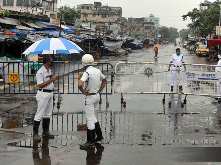 पश्चिम बंगाल में लॉकडाउन बेअसर, सामने आये कोरोना संक्रमण के रिकॉर्ड 2,954 नये मामले पश्चिम बंगाल में लॉकडाउन बेअसर, सामने आये कोरोना संक्रमण के रिकॉर्ड 2,954 नये मामले