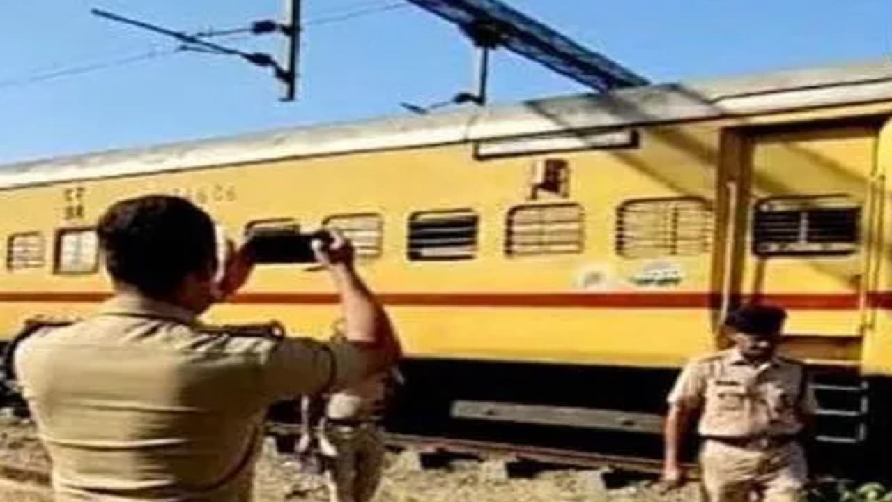 कोझिकोड ट्रेन आग: संदिग्ध शारुख सैफी को महाराष्ट्र ATS ने किया गिरफ्तार, 3 लोगों को जिंदा जलाने का आरोप