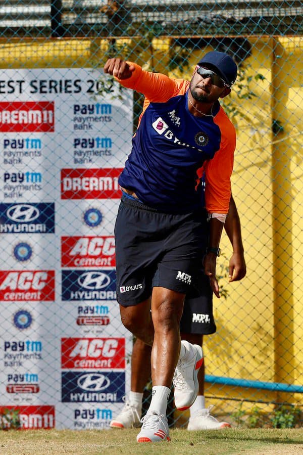 IPL Auction News : CSK ने 9.25 में खरीदा तो भावुक हुए Krishnappa Gowtham, धौनी को बताया आदर्श, माता-पिता के बारे में कही ये बात