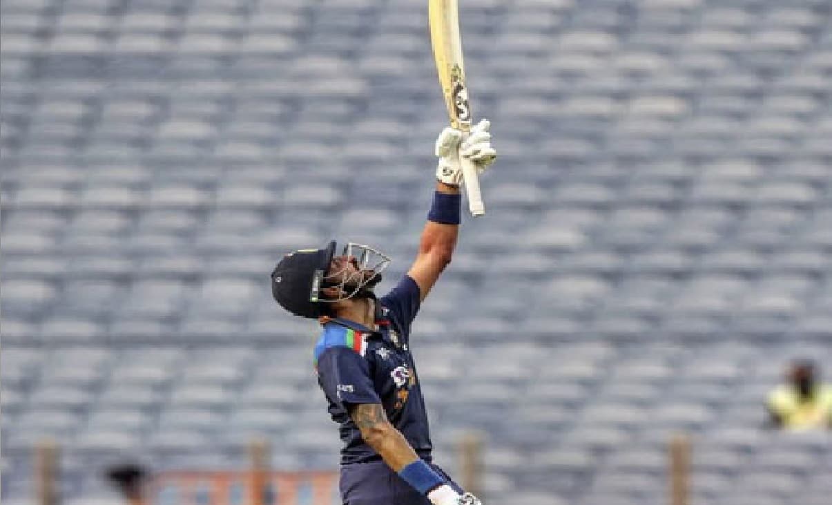 IND vs SL: टीम इंडिया को झटका, कोरोना पॉजिटिव क्रुणाल पांड्या के संपर्क में आये 8 खिलाड़ी, सीरीज सीरीज पर खतरा