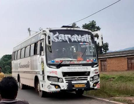 Jharkhand News : झारखंड के 45 मजदूरों को लेकर तमिलनाडु जा रही थी बस, ग्रामीणों ने रोका