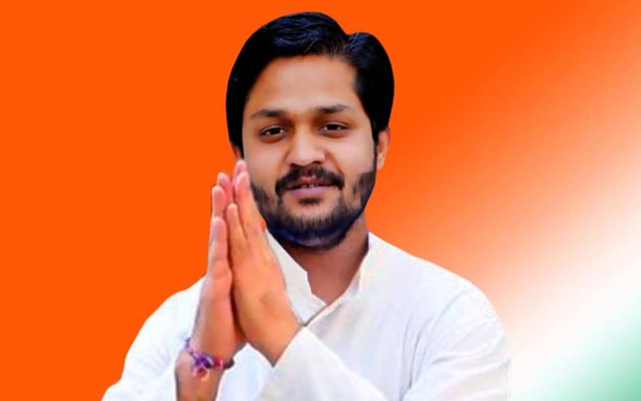बेरमो उपचुनाव : कुमार जयमंगल और योगेश्वर महतो बाटुल समेत 8 ने दाखिल किये पर्चे