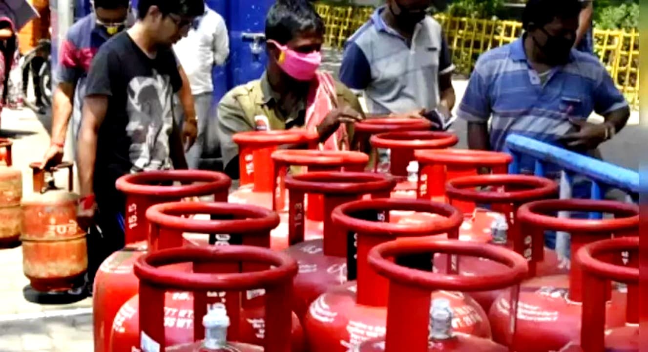 बिना पैसा दिये ऐसे करायें LPG Cylinder Booking, इस नंबर पर करें Missed Call, घर पहुंच जायेगा सिलेंडर