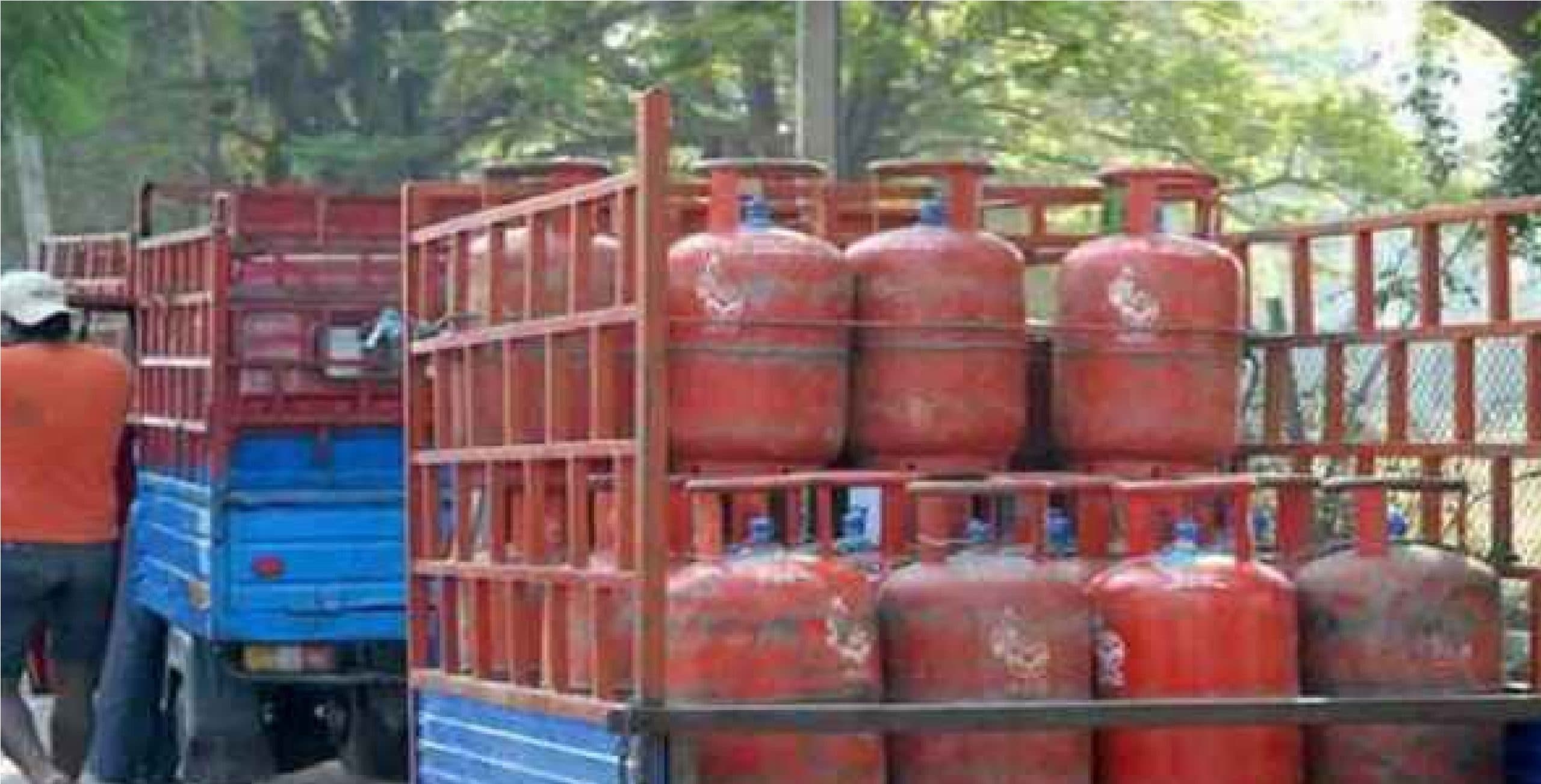 LPG Price In Jharkhand :  झारखंड में घरेलू गैस सिलेंडर की क्या है कीमत, पढ़िए एक महीने में कितना बढ़ा दाम, किस जिले में कितना है मूल्य