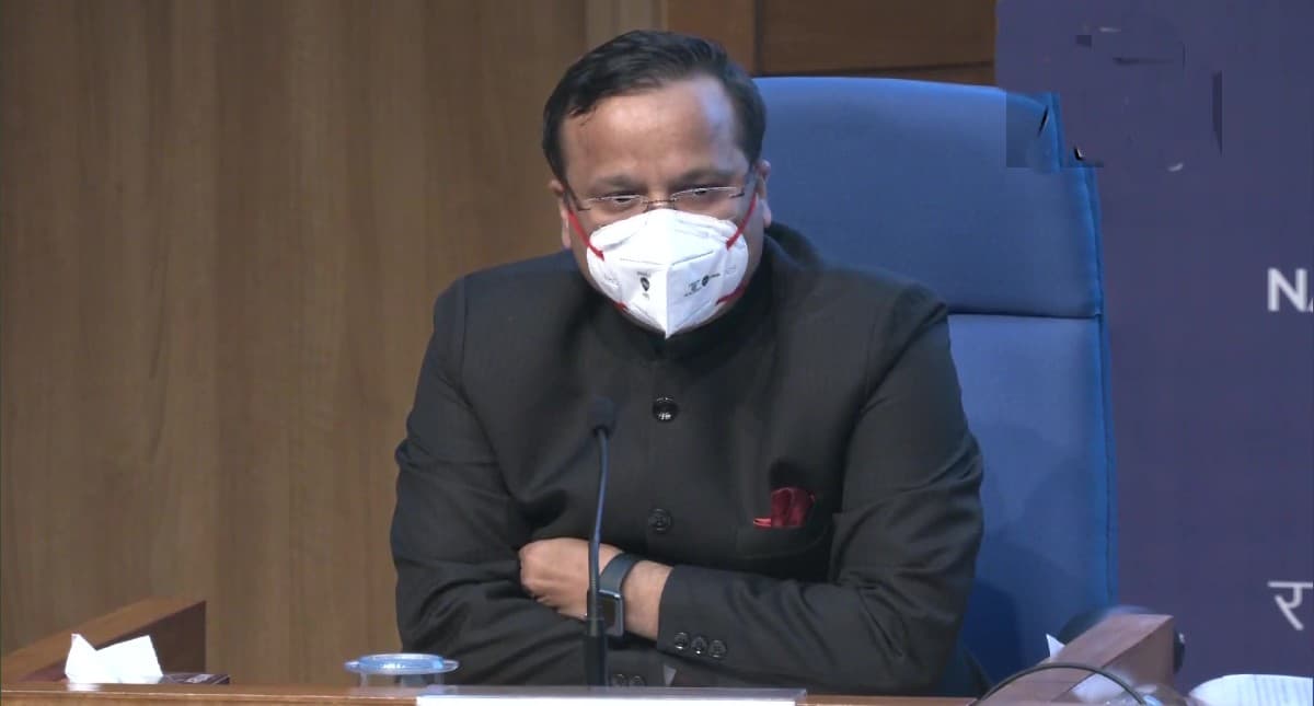 कोरोना Omicron वैरिएंट ने दी भारत में दस्तक, कर्नाटक में मिले दो संक्रमित, सरकार ने दी चेतावनी