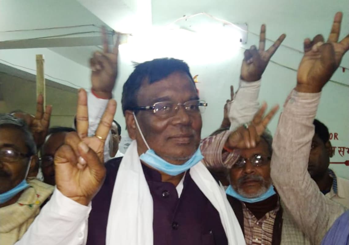 Sultanganj Election Result 2020: जदयू के ललित कुमार मंडल ने सुल्तानगंज में कांग्रेस के ललन कुमार को 11565 वोट से हराया Sultanganj Election Result 2020: जदयू के ललित कुमार मंडल ने सुल्तानगंज में कांग्रेस के ललन कुमार को 11565 वोट से हराया