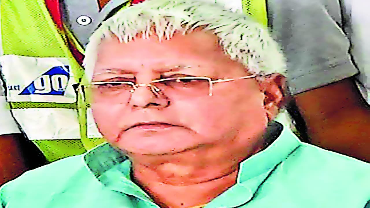 लालू प्रसाद यादव AIIMS में एडमिट, क्रिएटिनिन लेवल बढ़ने पर तेजस्वी बोले - स्वस्थ होने की करें दुआ