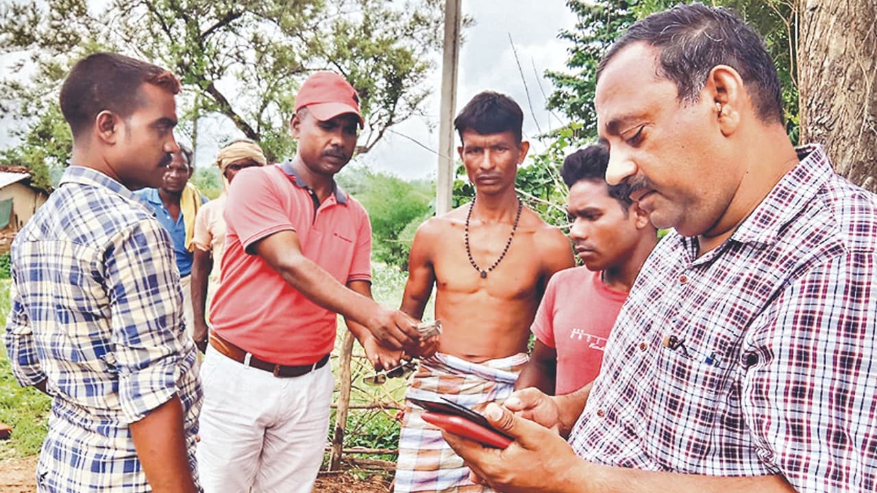 Latehar News: अधिक शराब पीने से विलुप्तप्राय कोरवा समुदाय की वृद्ध महिला व पुरुष की मौत