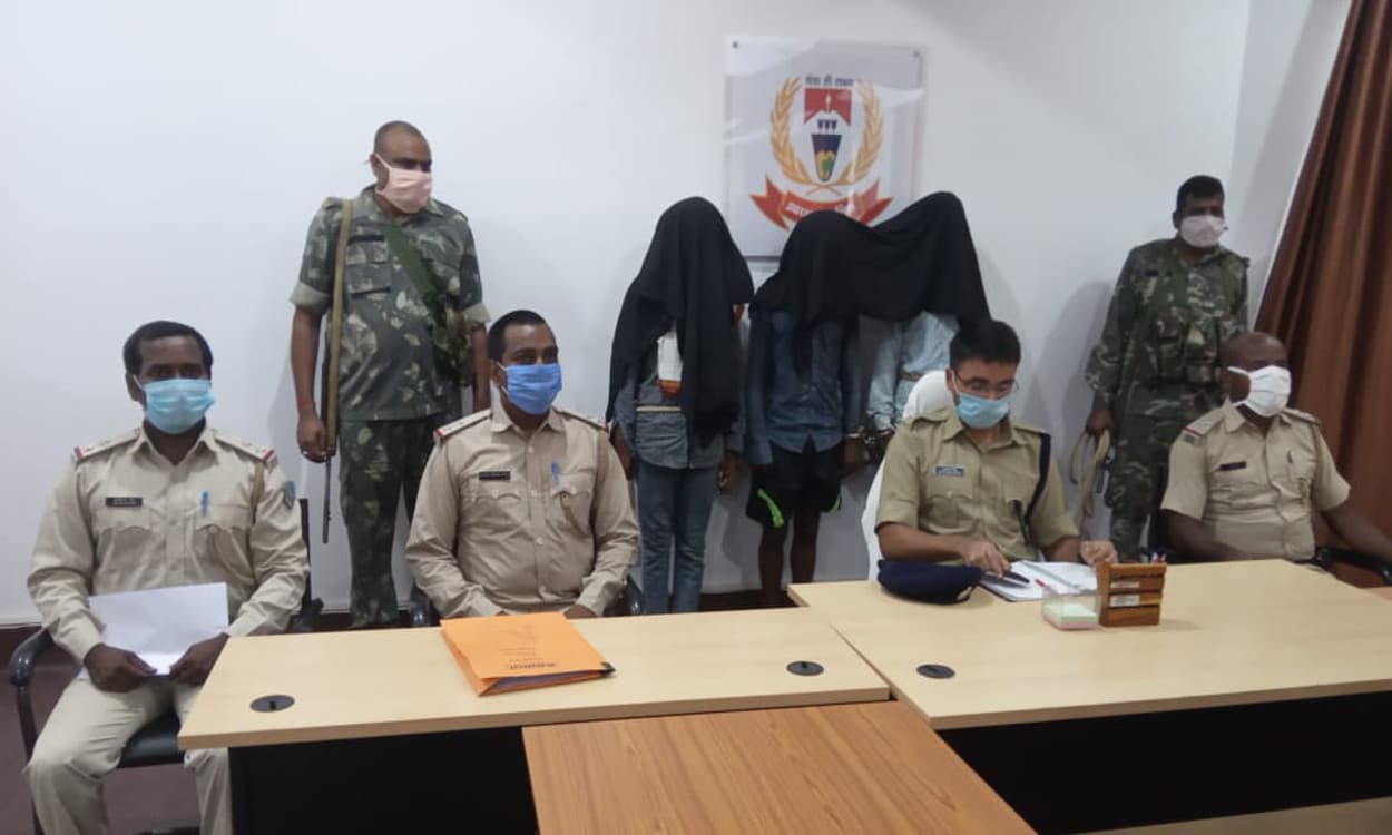 पति ने पत्नी की हत्या कर हेरहंज- पांकी सड़क किनारे फेंका, पुलिस ने किया खुलासा